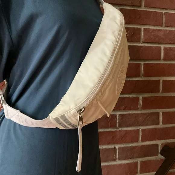 Canada Goose White Waist Fanny Crossbody Pack Performance Satin NWT